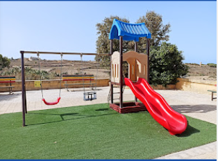 Gnien papa gozo playground 1